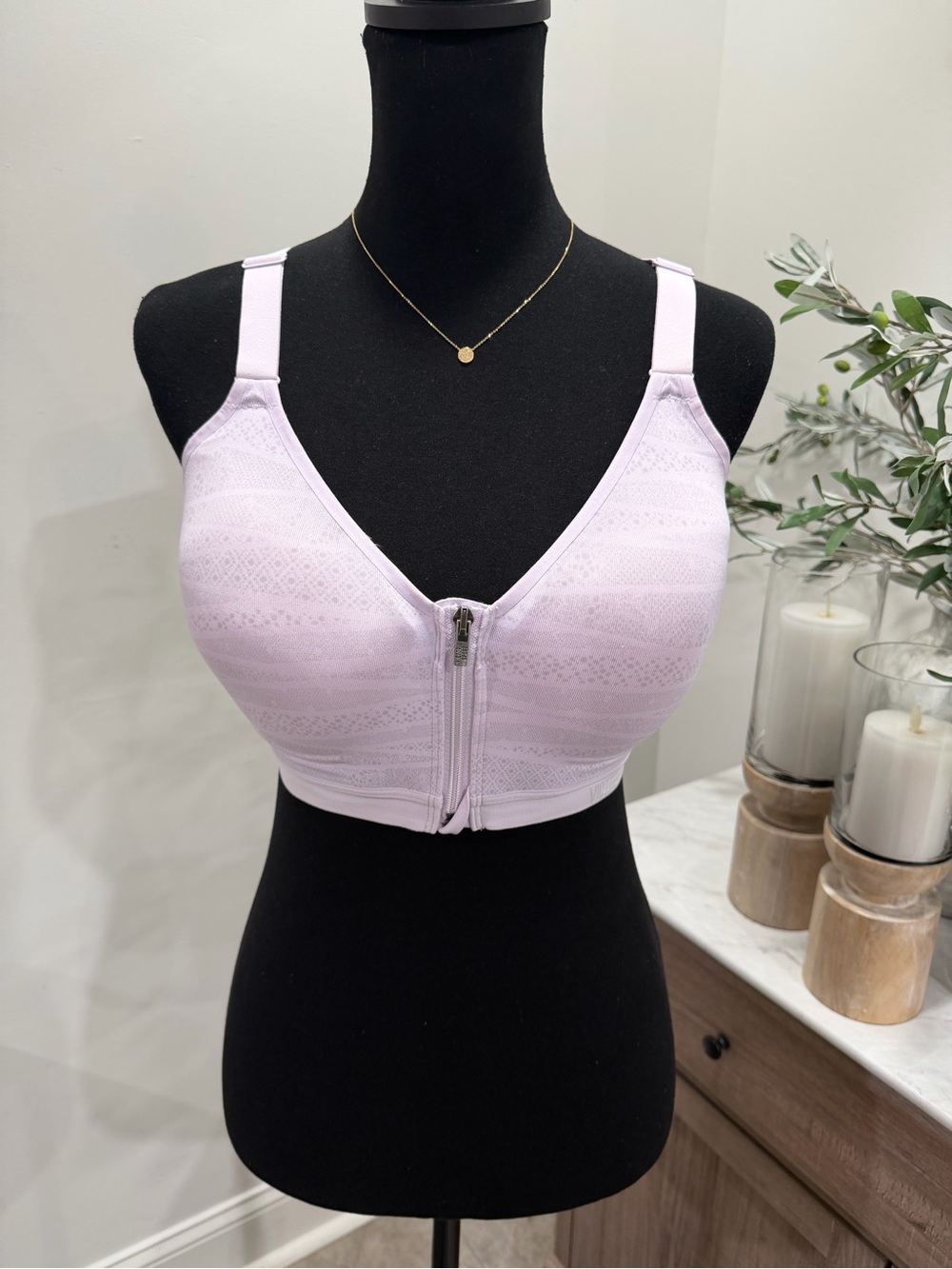 Incredible by Victoria's Secret Lavender Front-Zip Sports Bra
